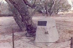 Burke's Monument - Robert O'Hara Burke 01-05-1985 
