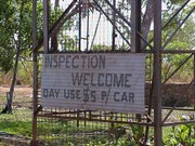 Signage (2001) Honeymoon Bay