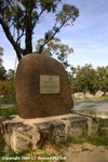 Stone and Plaque 10th Light Horse Heritage Trail