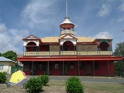 Old Queensland National Hotel Mt Morgan now a B & B