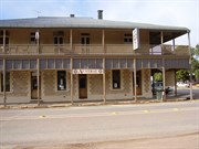Ausral Hotel