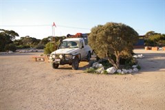 Eucla Caravan Park - Camping area 