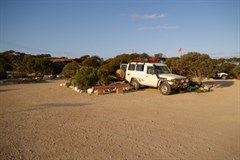 Eucla Caravan Park - Camping area 