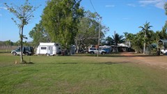 Adelaide River Showground Caravan Park - Section of the Caravan Park 