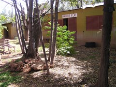 Rabbit Flat Roadhouse - Exterior of Rabbit Flat Roadhouse 