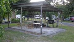 Diggers Creek Motel & Van Park - BBQ Area
