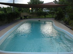 Diggers Creek Motel & Van Park - Swimming Pool