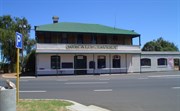Wokalup Tavern