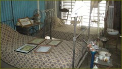 Grove Hill Hotel & Museum - Bedroom Display 