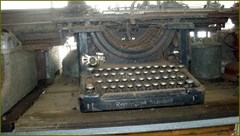 Grove Hill Hotel & Museum - Old Typewriter on Display 