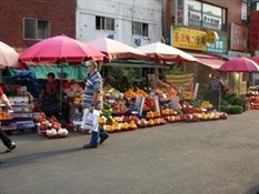 Food market in Korea
