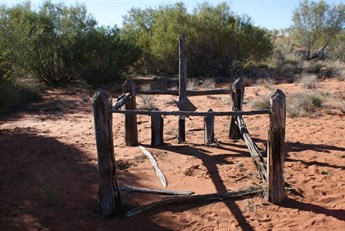 The graves of Shoesmith and Thompson - Well 37