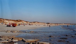 Cable Beach.... no waves worth mentioning!