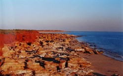 Colour contrasts at Gantheaume Point