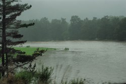floodwaters 