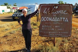 me beside the sign at Oodnadatta