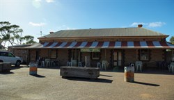 Prairie Hotel at Parachilna
