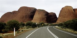 Road to Kata Tjuta