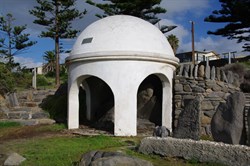 Frenchmans Rock historival site in Hog Bay