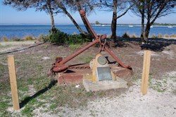 Memoral to the early American 1800 Sailors of American River