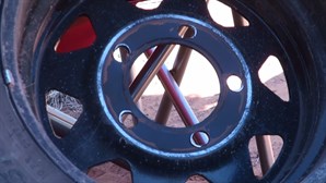 One unserviceable wheel rim as a result