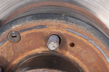 Original stud and gap once disc rotor rotates against it