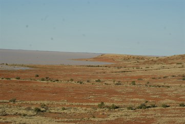 View along the headland on the southern side of Mooda Lake