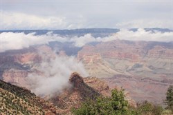 View from south rim over Grand Canyon