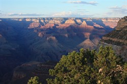 View from south rim over Grand Canyon