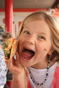 Chardae eats her first taco in the US