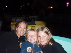 Michelle, Chardae, Leah - spinning in the tea cups!!
