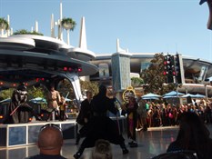 Leah duals Darth Maul