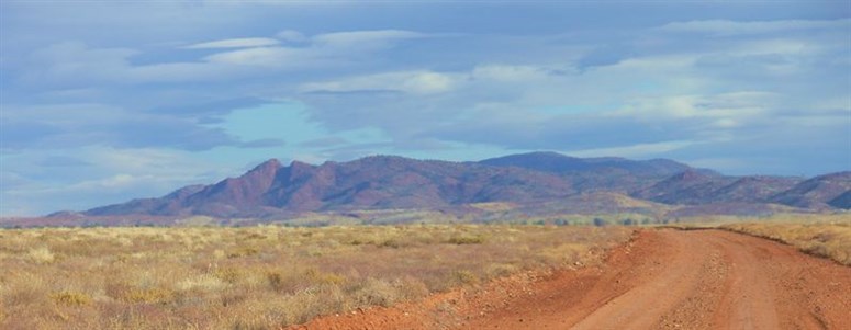 Approaching the northen Flinders Ranges