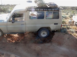 Troopy sitting on rear axle