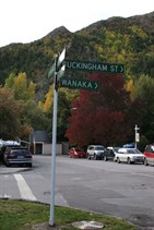 Arrowtown sign