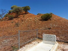 A lone grave on a hillside on Tulmur Station