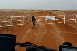 Onto Cordillo Downs property