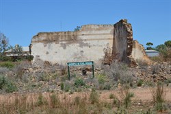 Old Ruins while on the Tourist Train ride - Camera: NIKON CORPORATION NIKON D7000 Taken: 26 Jan 2012