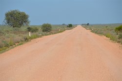 The Main Renmark - Wentworth Road looking East