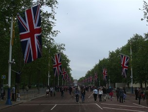 Jubilee preparations along the Mall