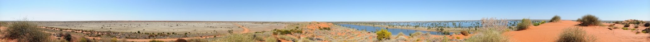 13 Aug 2011 Lake west of Old Andado Homestead - By: Hideya (vfr800hu)